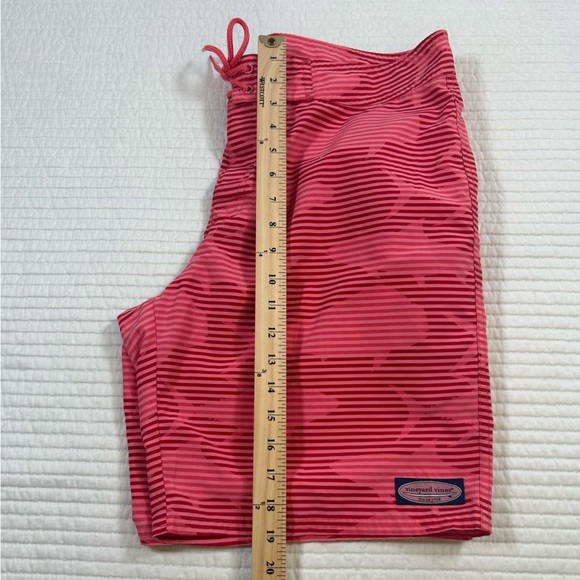 Men’s Vineyard Vines Swim Shorts. Size 33. 
Pink/Red Stripe w/ Shark Pattern. - Picture 9 of 9